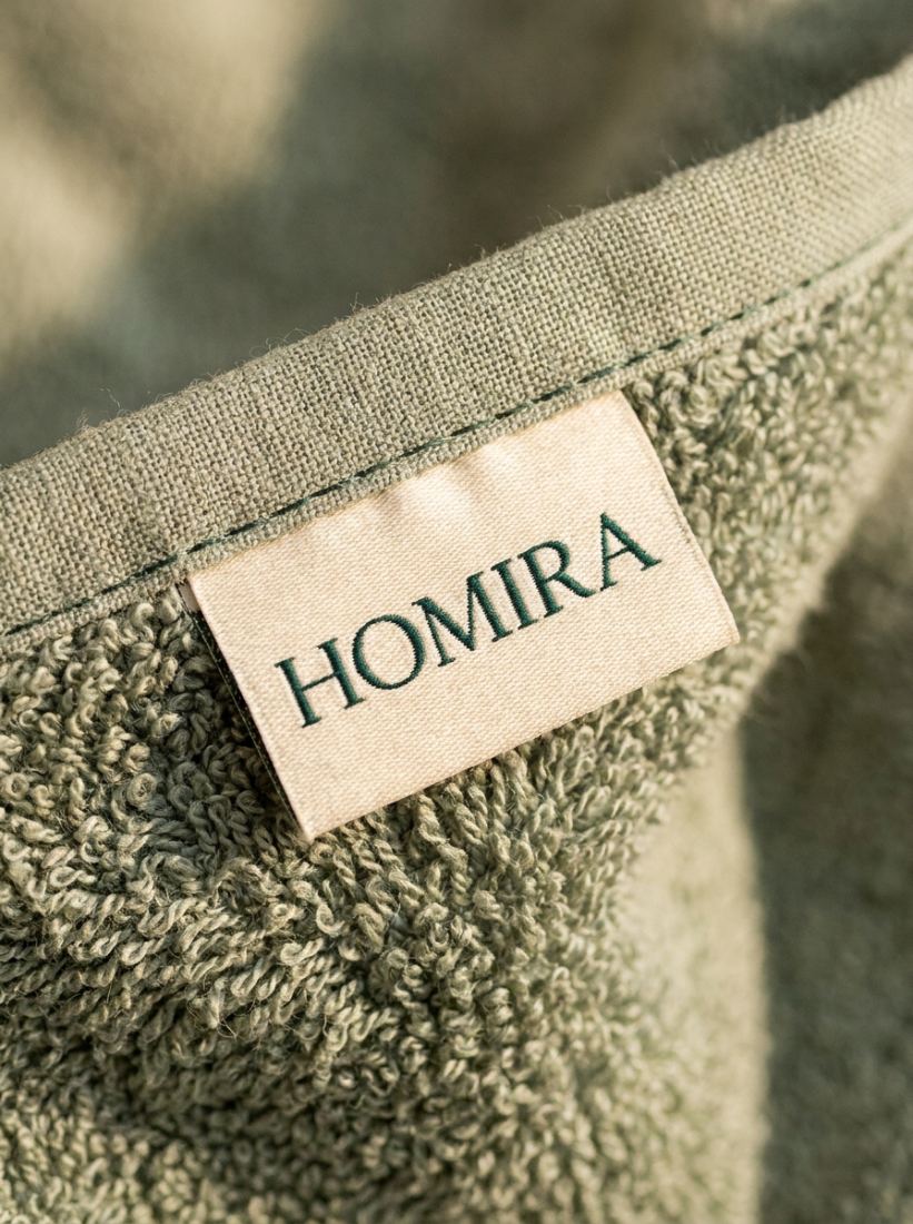 HOMIRA towels in a bathroom